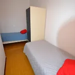 Apartmán Two-level Flat With Garden And Pool *