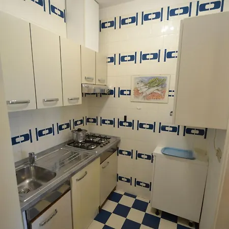 Apartmán Two-level Flat With Garden And Pool *